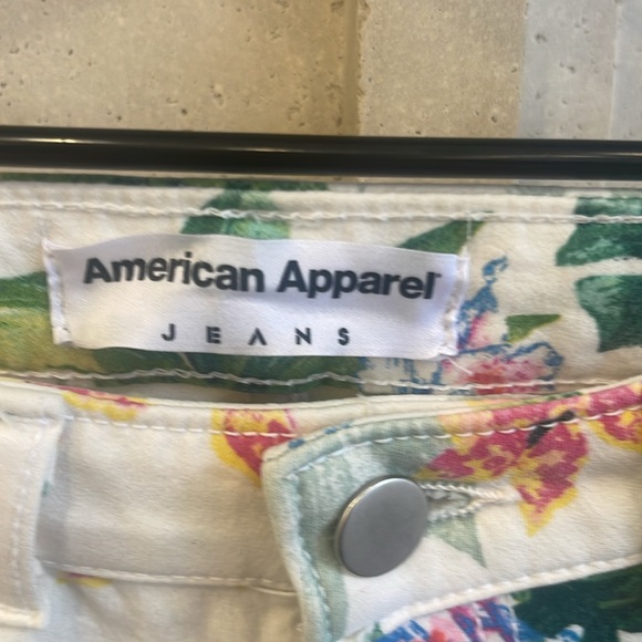American Apparel Floral print skinny jeans. Stretchy. Size 29. Never worn. - Picture 3 of 6